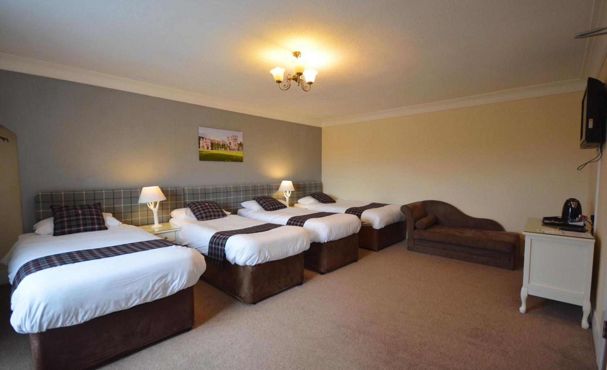Feughside Hotel Strachan Ruang foto